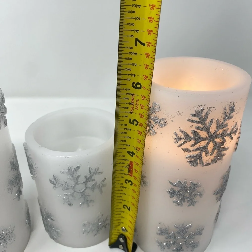 Set of 3 Silver & White Faux Snowflake Glitter Candles